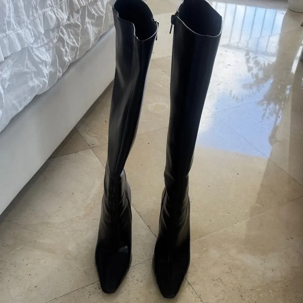 Aldo Black Knee-High Women's Boots 7